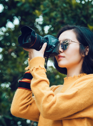 card image girl with canon